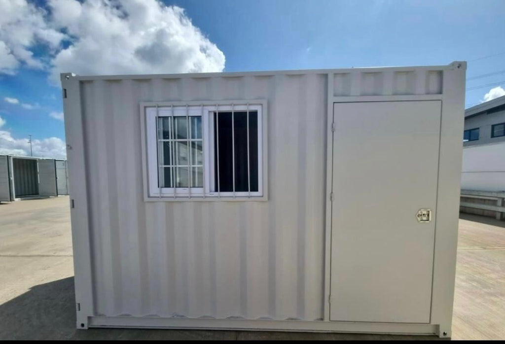 CONTENEDOR MARITIMO DE 15 PIES CON PUERTA Y VENTANA