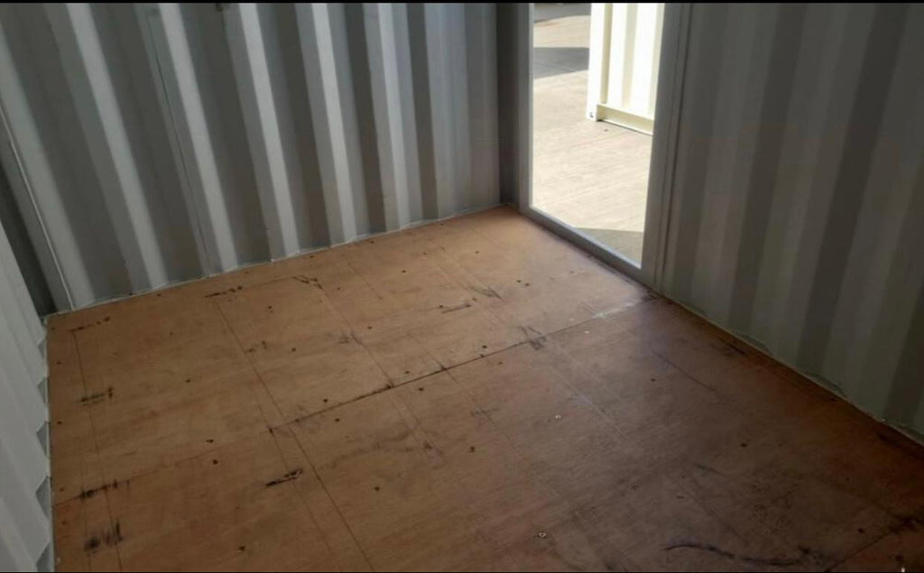 CONTENEDOR MARITIMO DE 15 PIES CON PUERTA Y VENTANA
