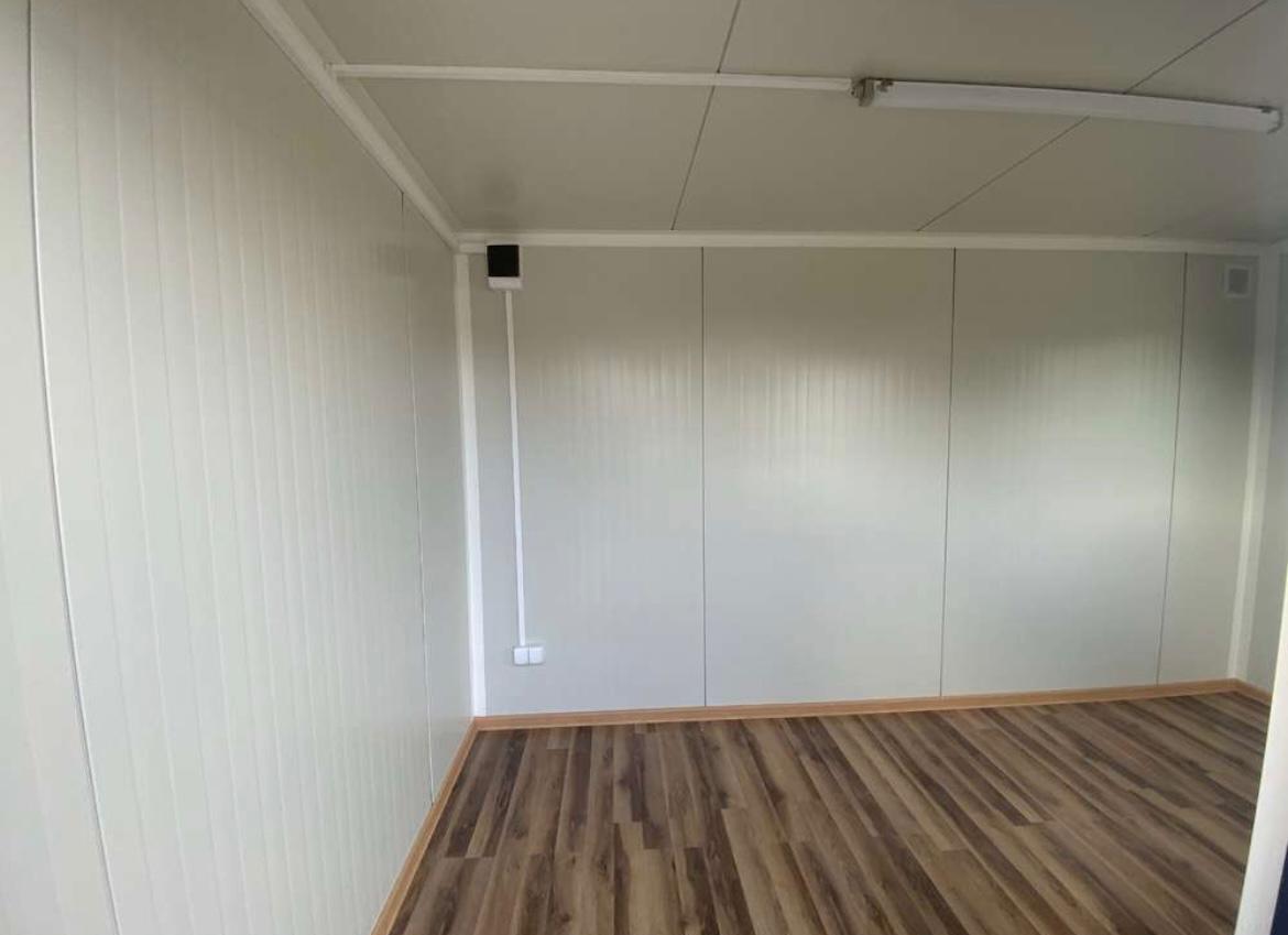 CONTENEDOR DE OFICINA 4,00M X 2,20M