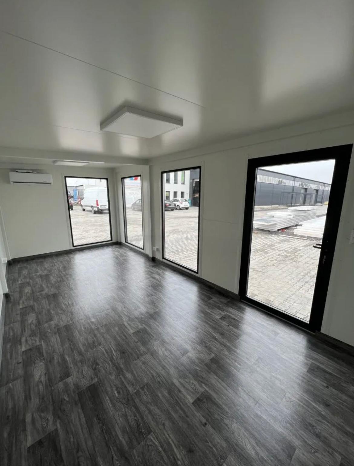 CONTENEDOR DE OFICINA 8,0 M X 3,0 M